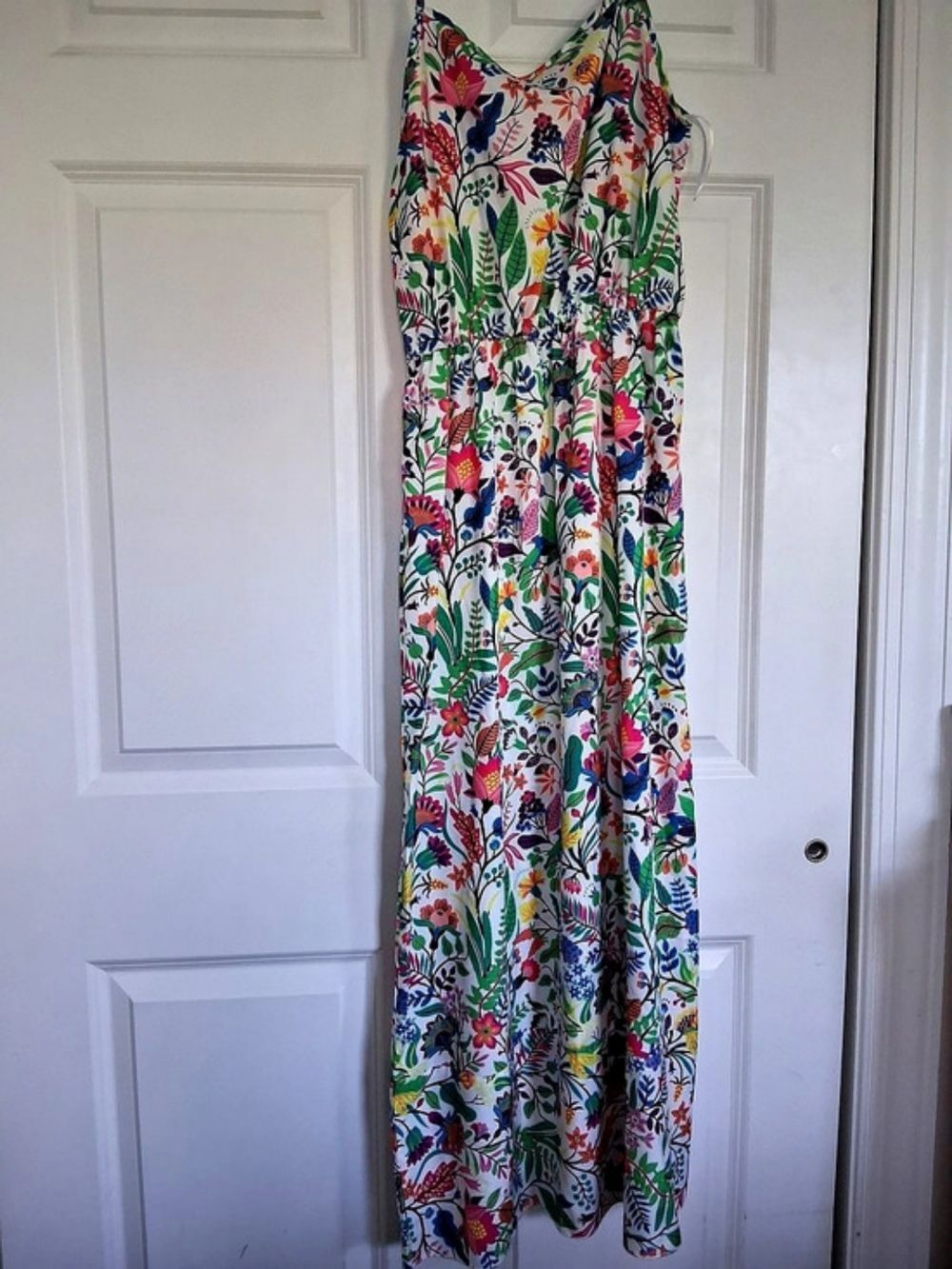 Floral Maxi Dress S/M in White & Multicolor New